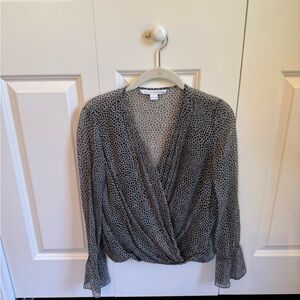 Diane Von Furstenberg Svetlana Silk Wrap Front Blouse Long Sleeve Size 2